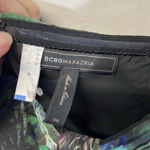 BCBMax Azria Tae Midnight Palm Print Silk Evening Gown Flowy Size 08 - Picture 13 of 13